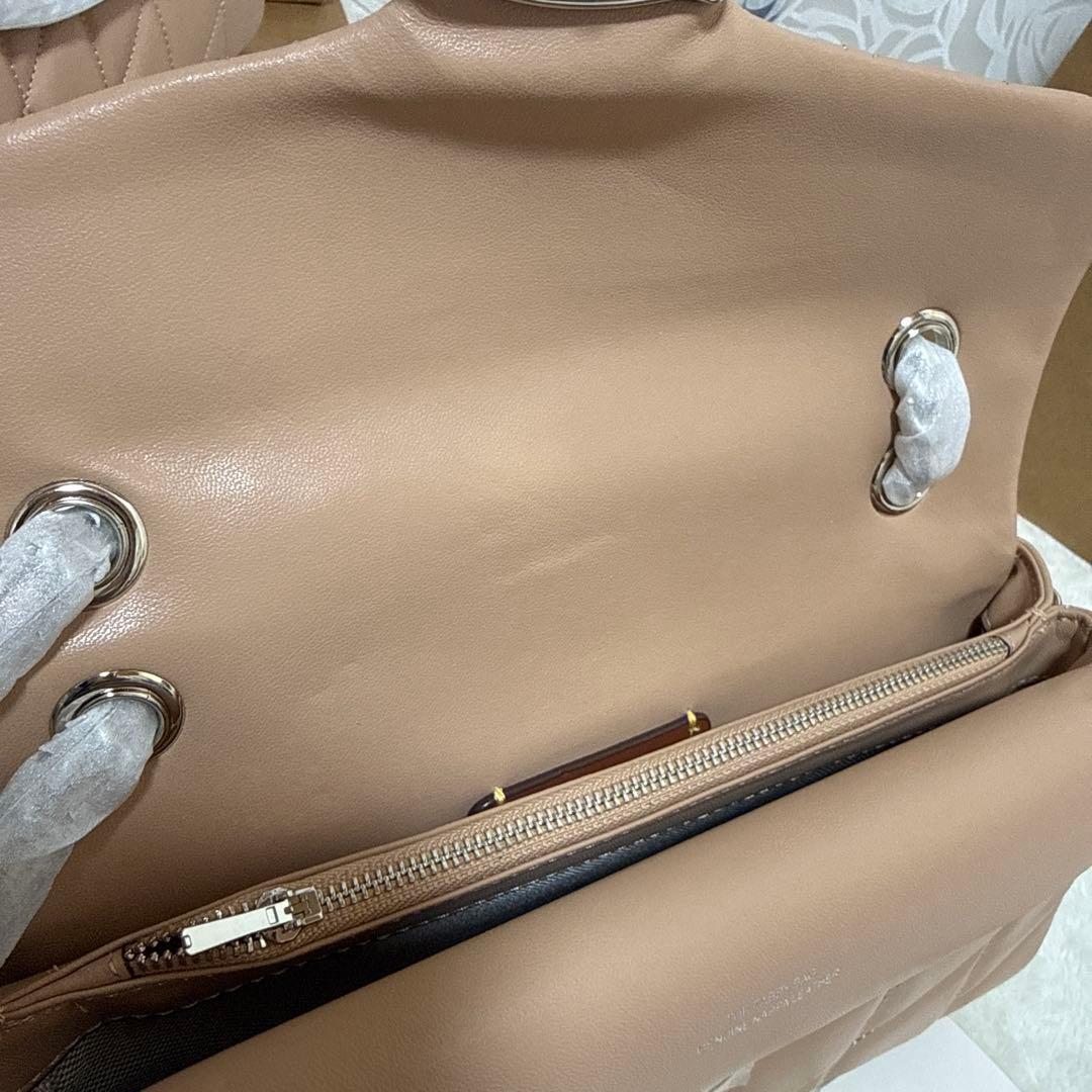 COACH キルティングショルダーバッグ ベージュ26cm