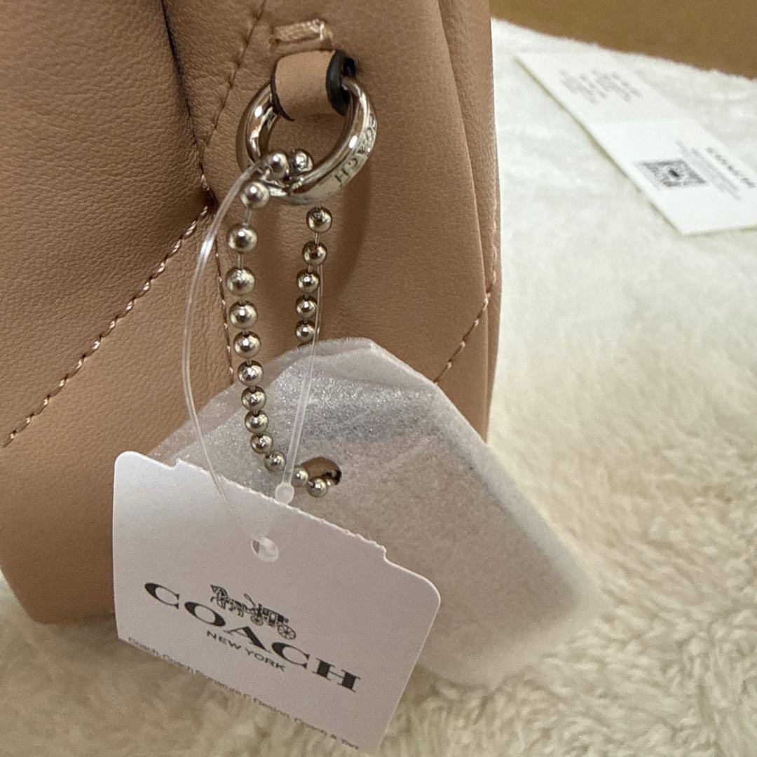 COACH キルティングショルダーバッグ ベージュ26cm