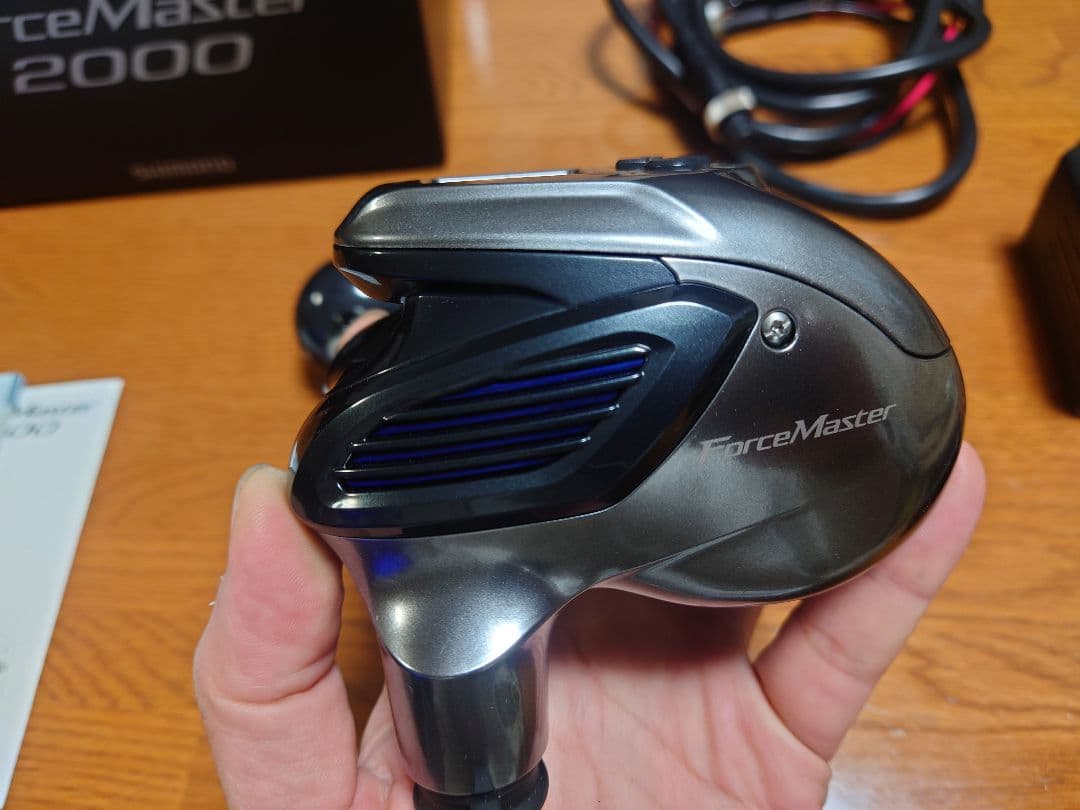 SHIMANO 24フォースマスター2000 バッテリー付き