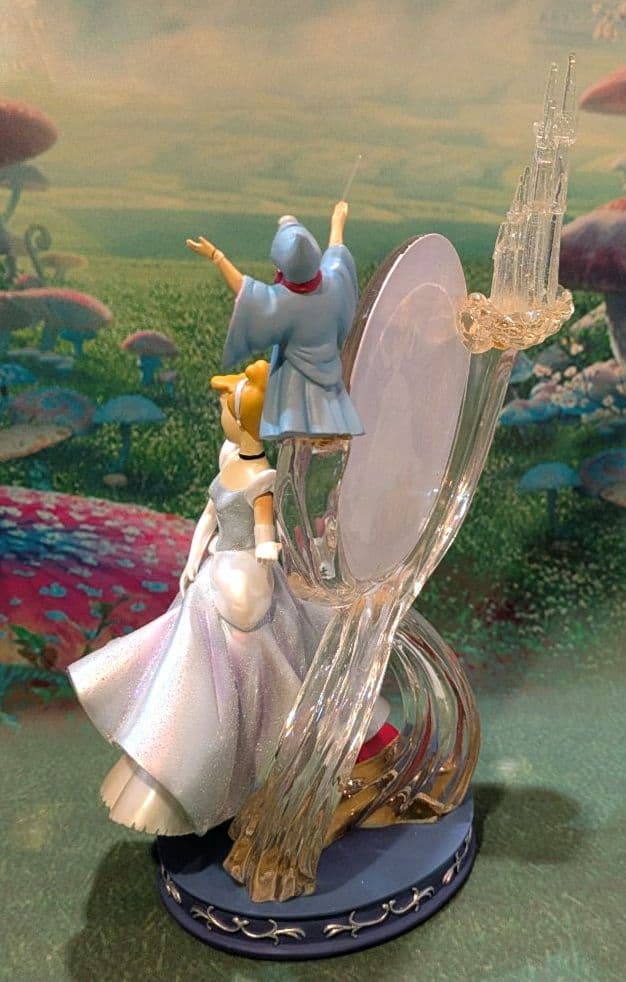 ディズニー スワーリング プリンセス　シンデレラズ・マジック・モーメント　レア