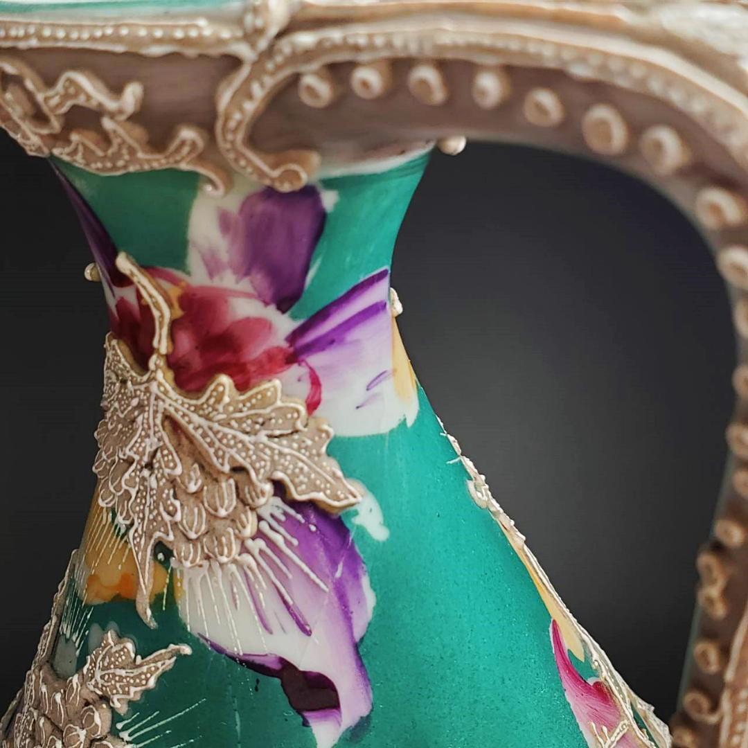 里帰り　21.5㎝　　オールドニッポン　緑蒼地一陳盛上花図紋片耳飾壷