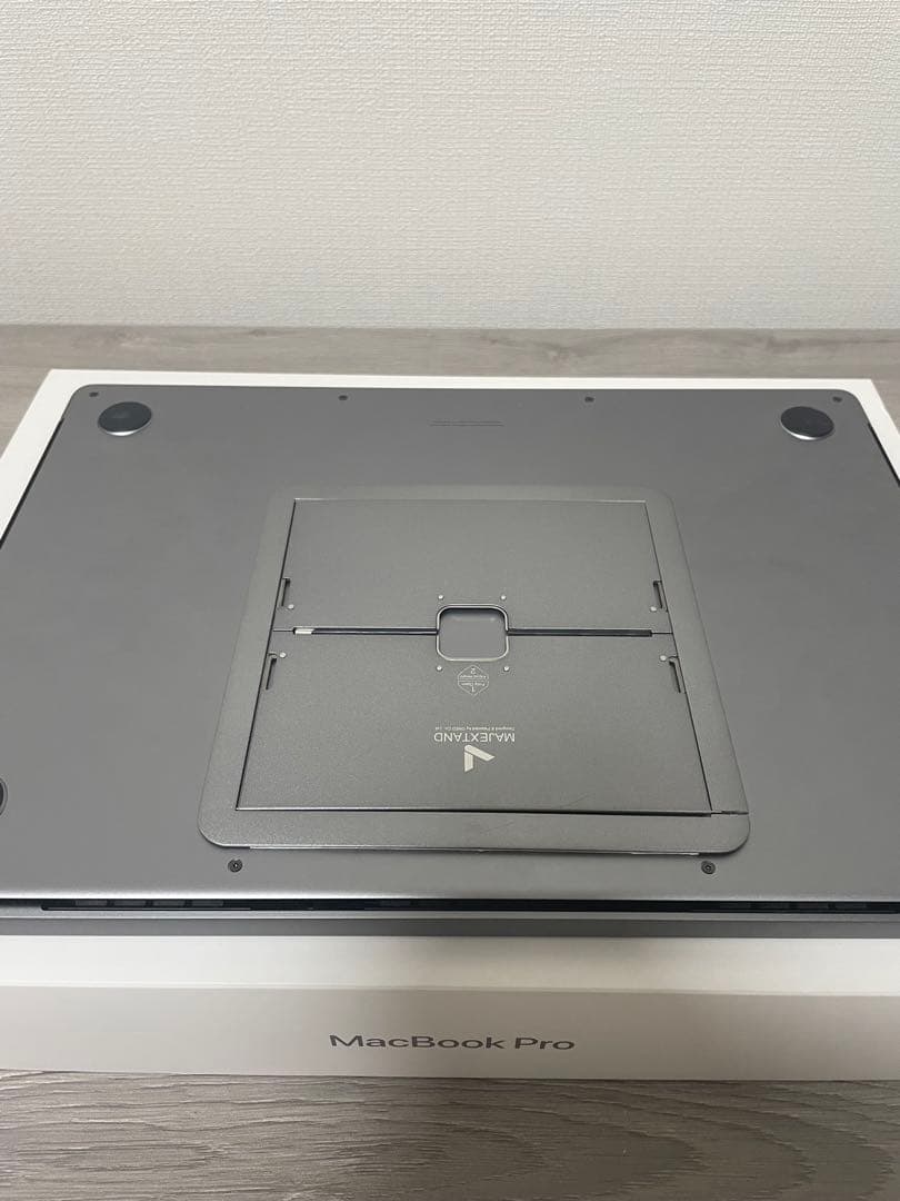 【美品】Apple M3チップ搭載14インチMacBook Pro