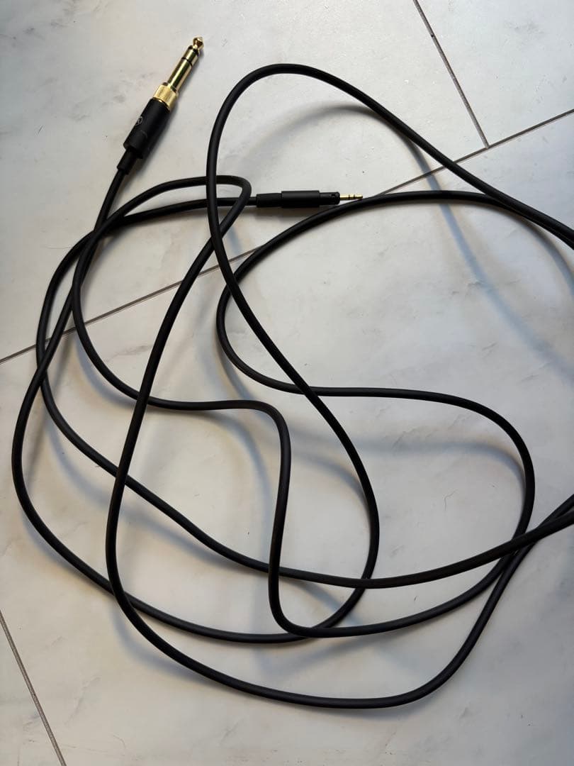 Hi-x60 Austrian Audio モニターヘッドフォン　密閉型