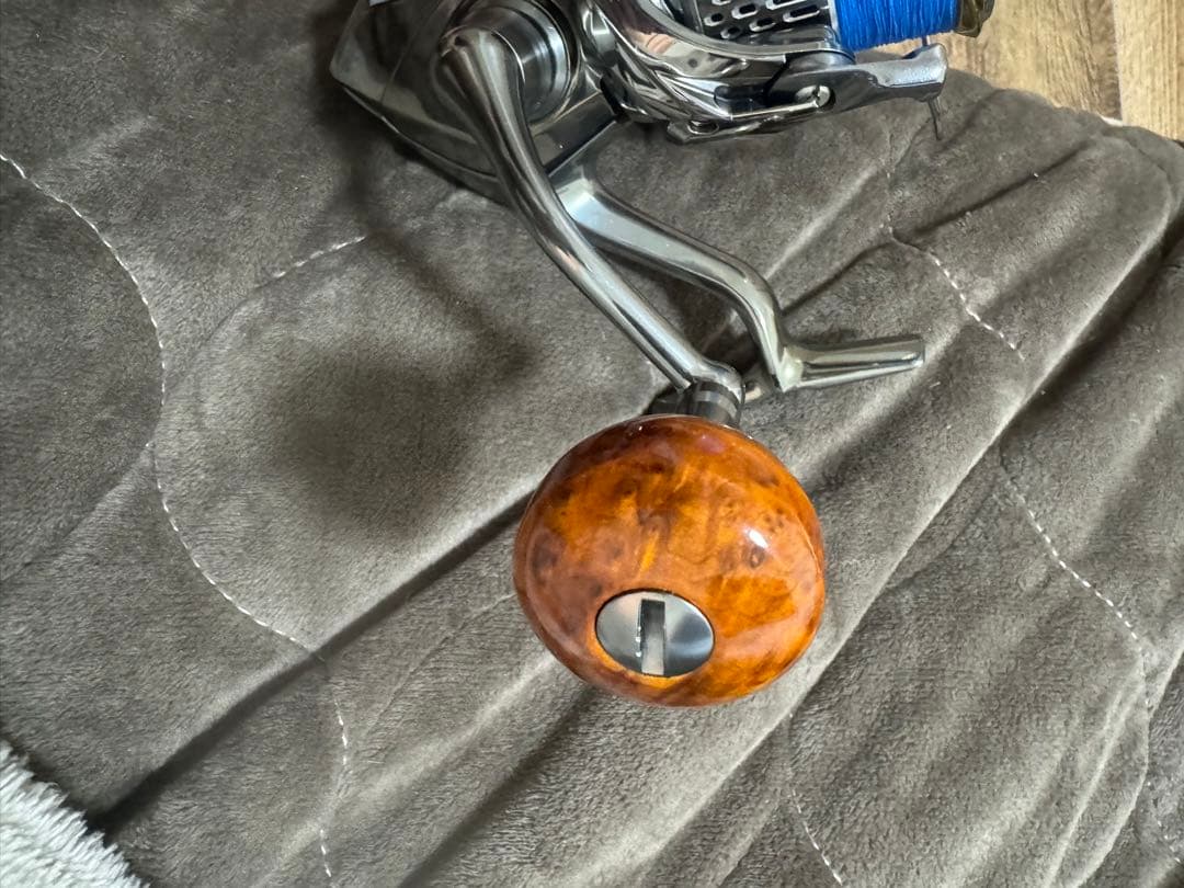 18STELLA 3000MHG スピニングリール　スプール付