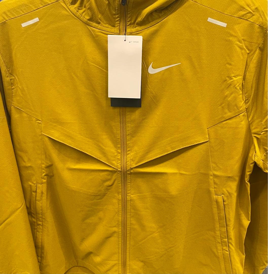 NIKE ランニングジャケット　 ウインドブレーカー ナイキ IMP LGHT