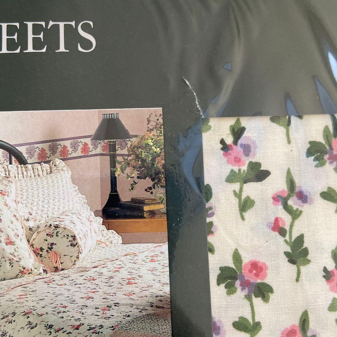 新品　LAURA ASHLEY 花柄ブルー クイックシーツセミダブル&枕カバー