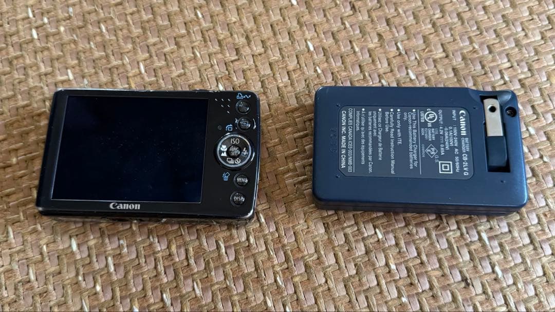 セール Canon IXY 7倍ズーム コンパクトデジタルカメラ