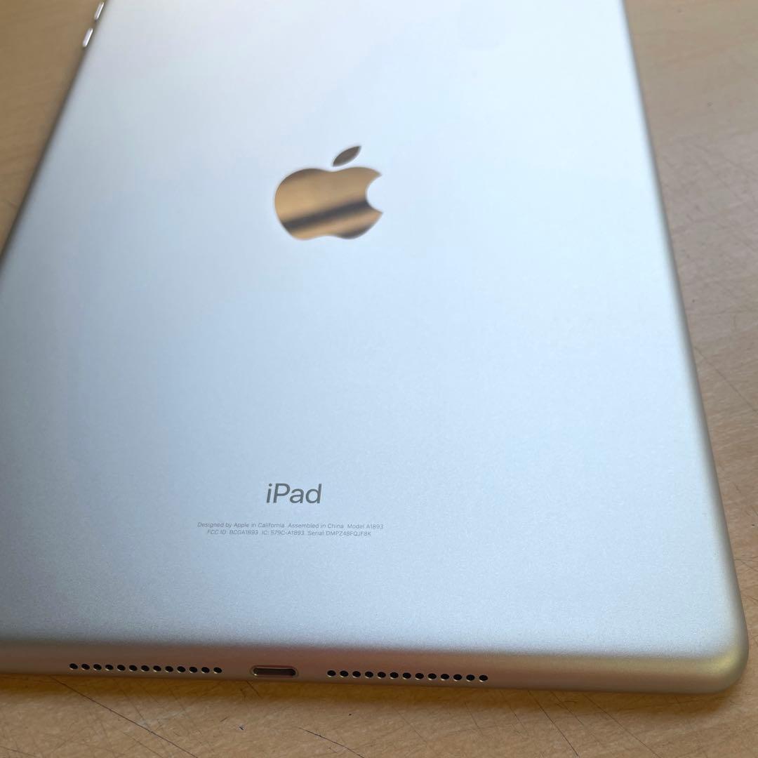 iPad 第6世代　A1893　Wi-Fiモデル　シルバー　32GB 超美品#5