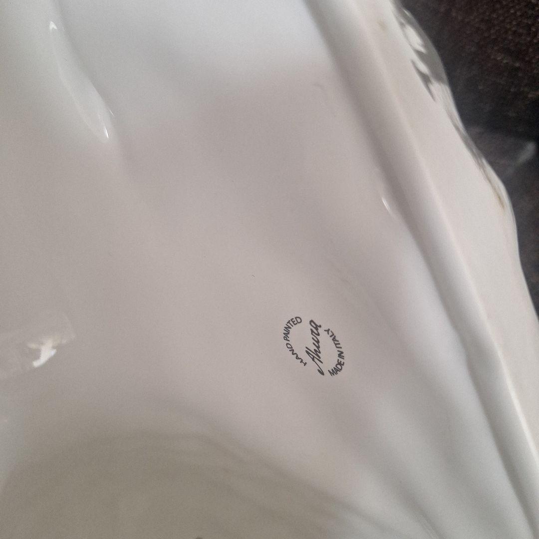 イタリア。アウラ社。ライオン