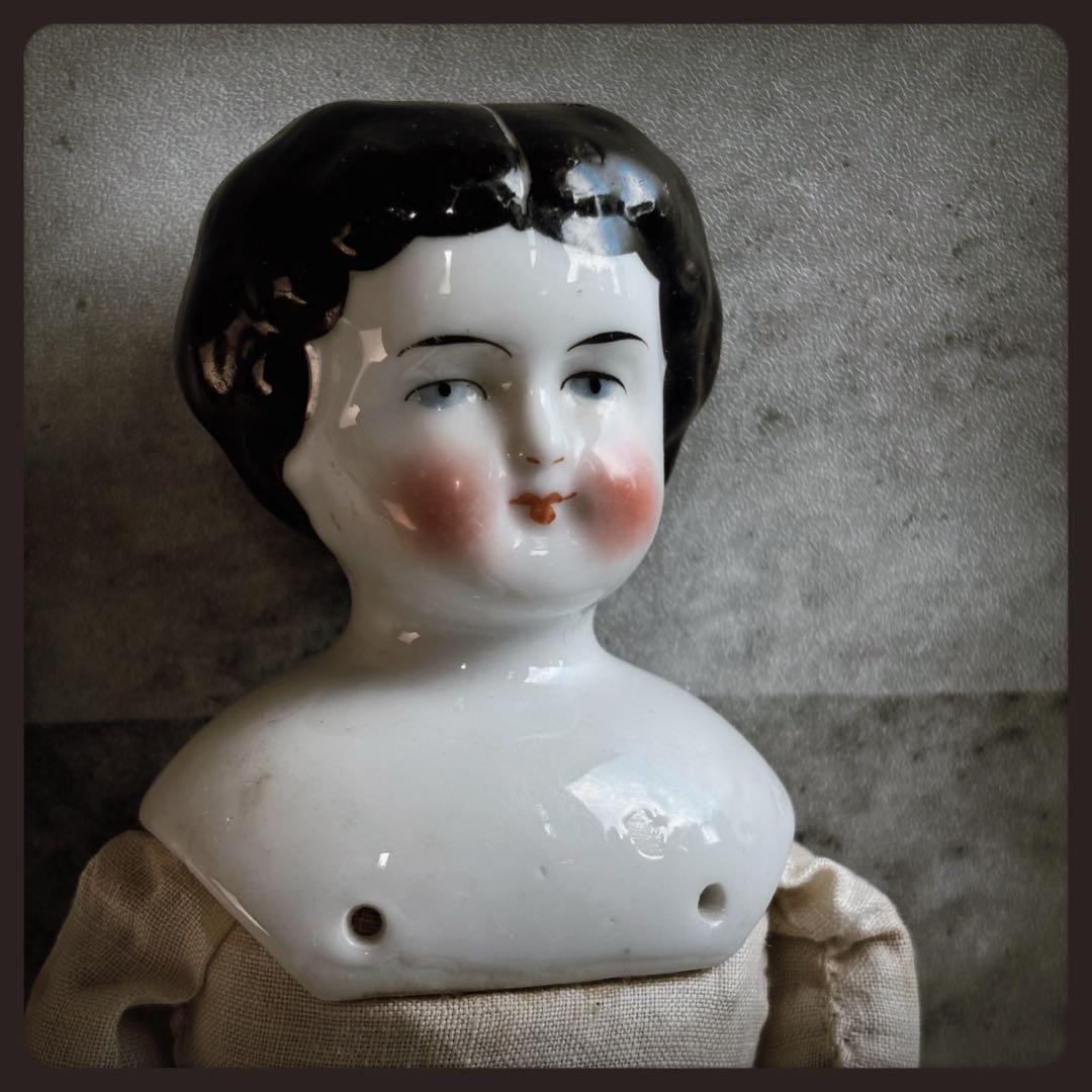 アンティーク チャイナヘッドドール　 クラシカルスタイル ビスクドール