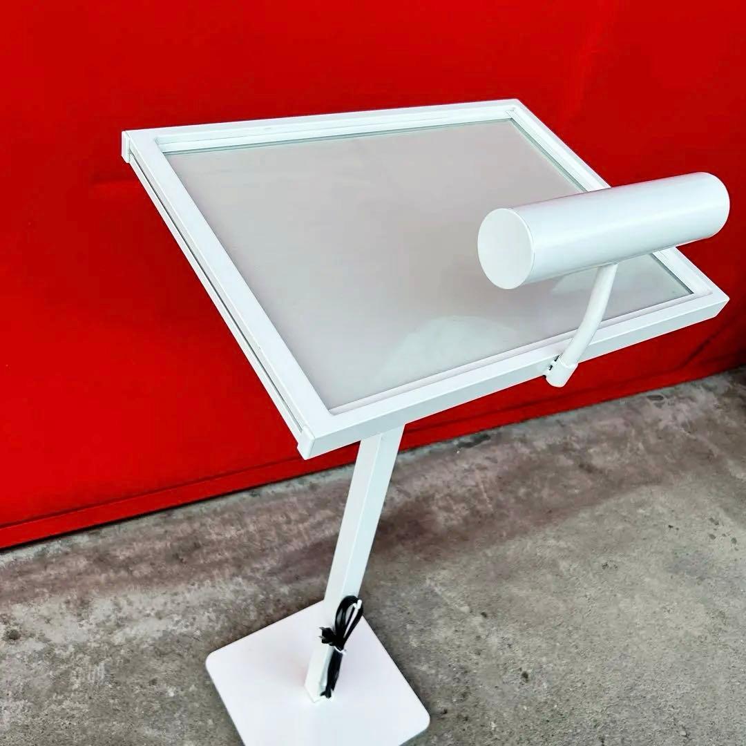 メニュースタンド