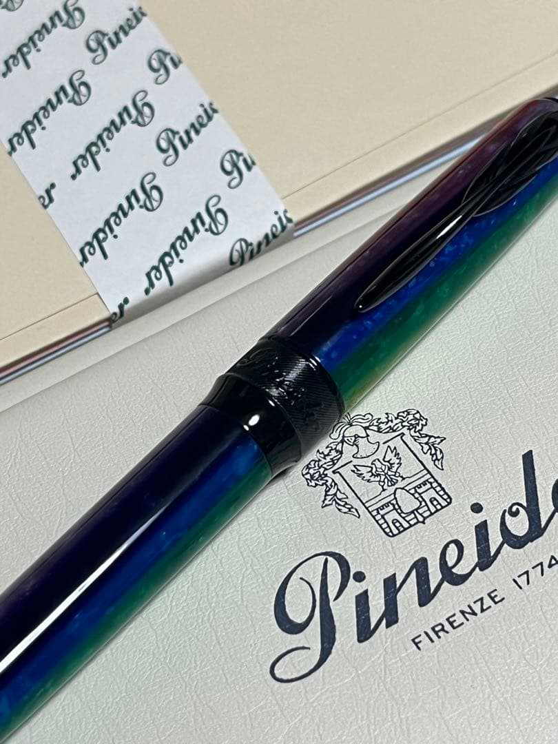 限定 新品未使用 ピナイダー ラグランデベレッツァアルコ レインボー ボールペン