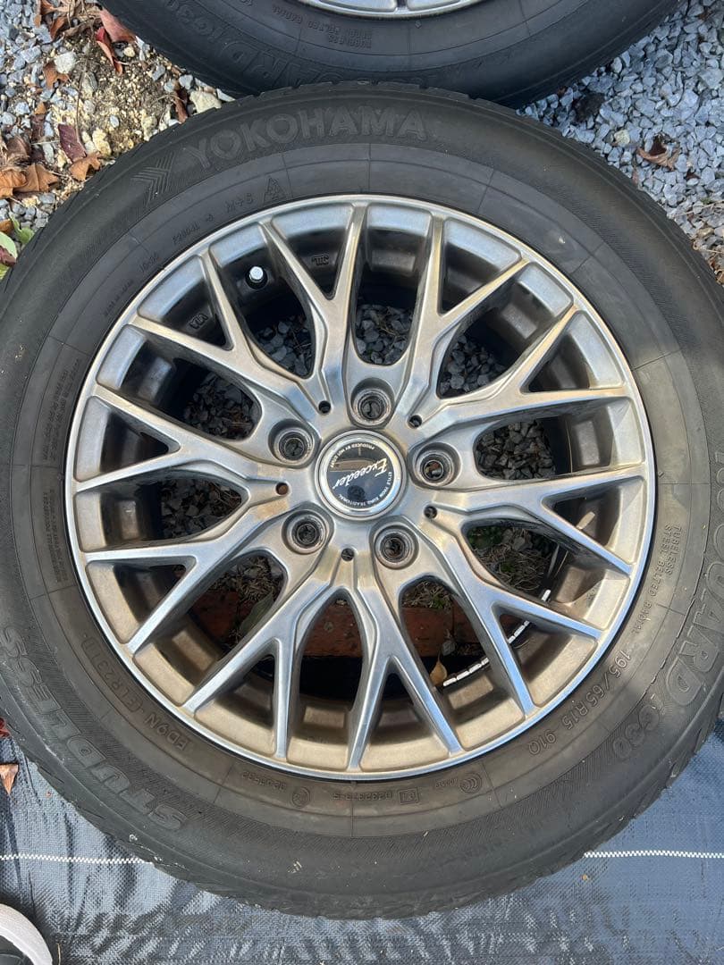 スタッドレス　YOKOHAMA アイスガード 15インチ ホイールセット