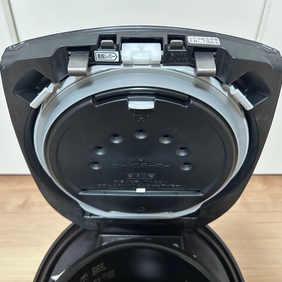 【新品未使用】日立 HITACHI 炊飯器 RZ-TS101M(5.5合)