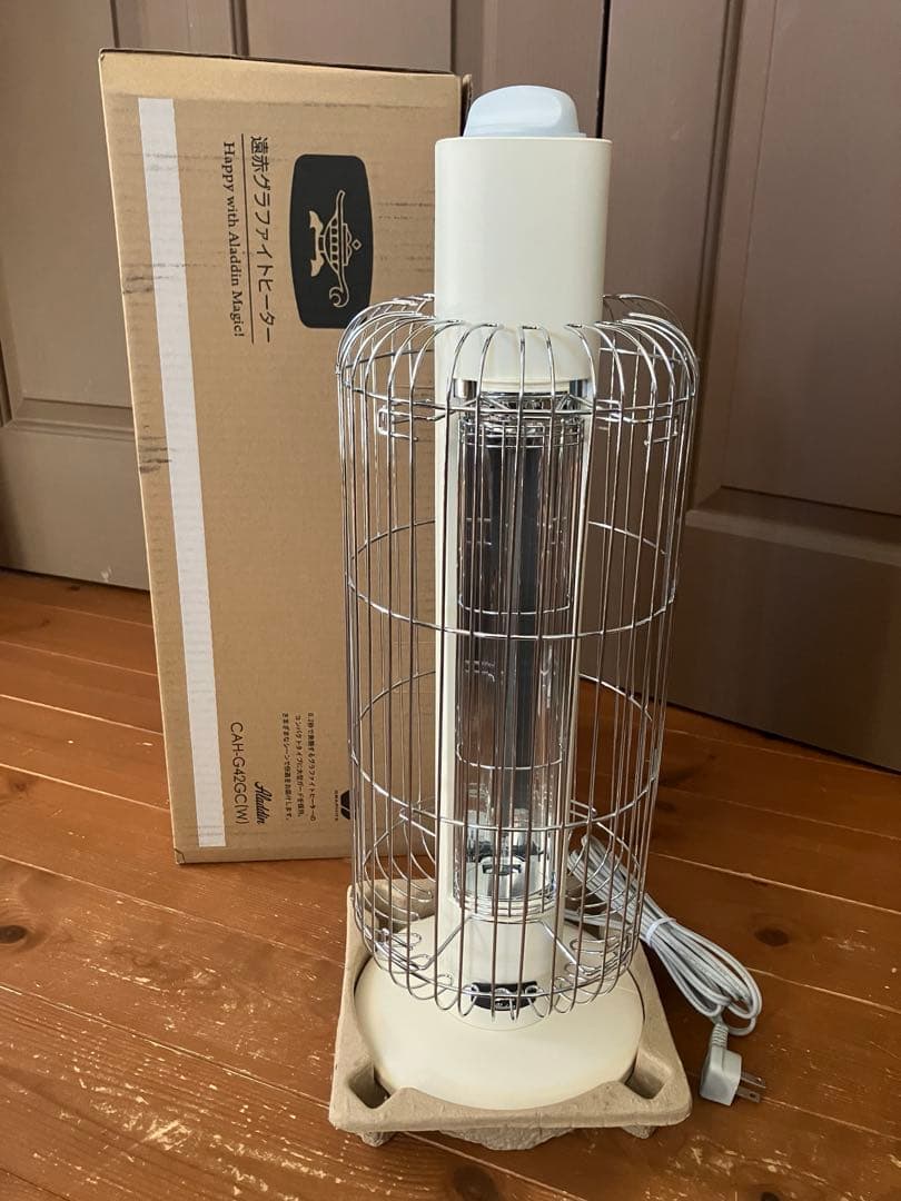 未使用品❤️アラジン遠赤グラファイトヒーター　トリカゴ　CAH-G42GC（W）