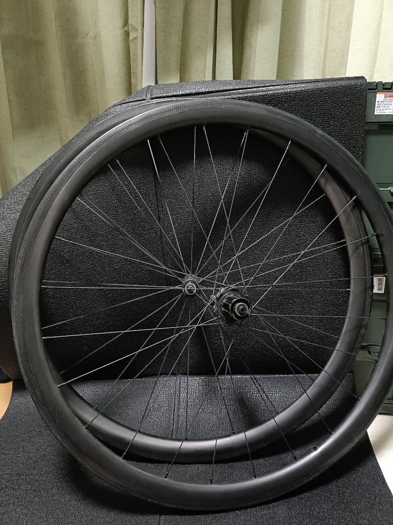 リムブレーキ　カーボンホイール　手組　前後セット
