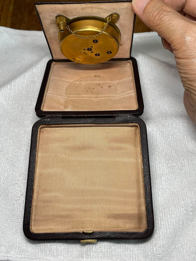 ドイツ　KIENZLE 本革仕様の真鍮ガラス目覚し時計　時計/目覚し　正確稼働