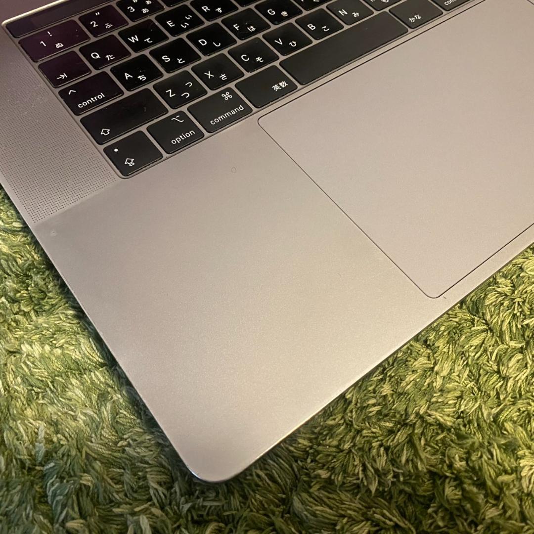 元値30万超 大幅値下げ│MacBookPro15インチ 2019 ※傷あり美品