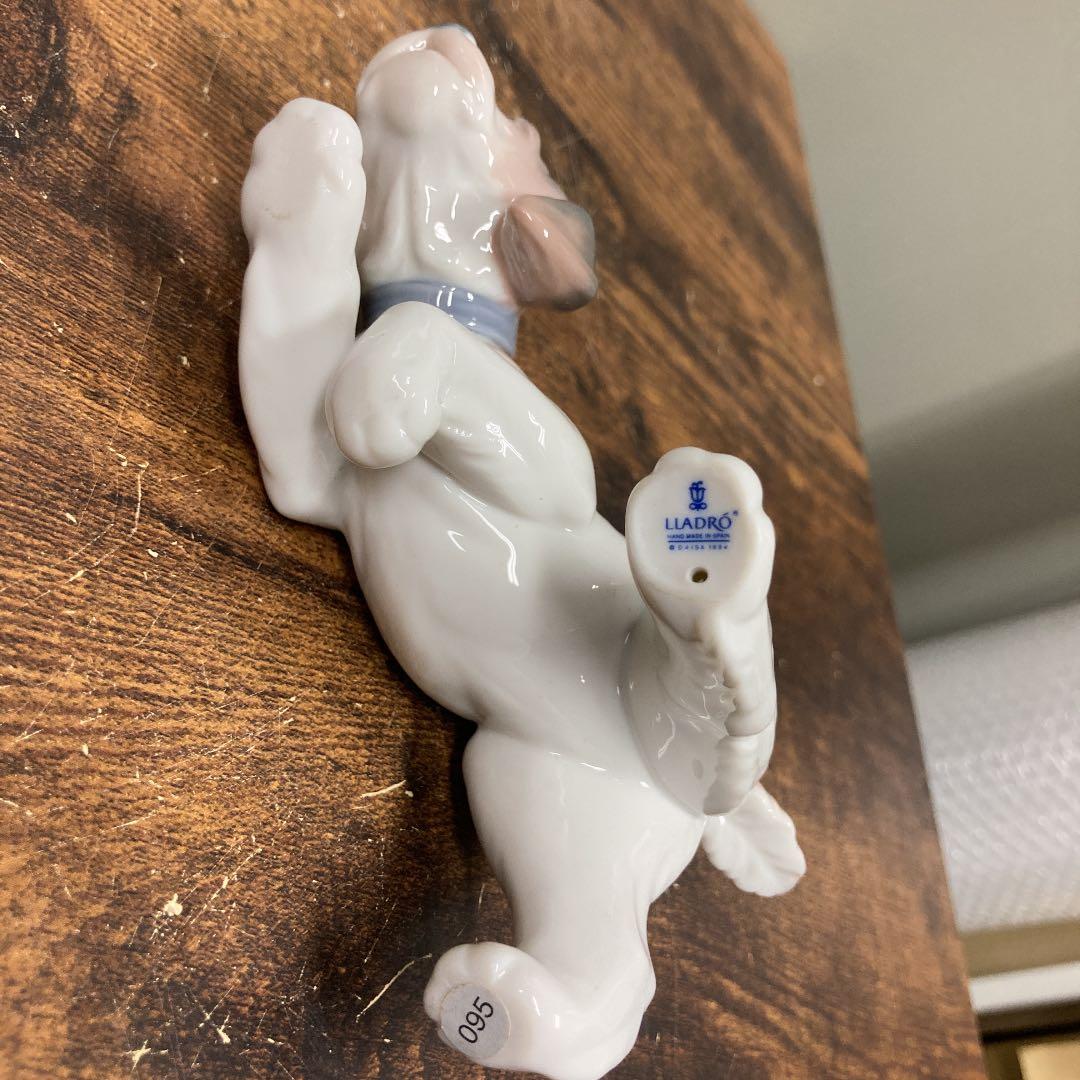 リヤドロ LLADRO 犬 フィギュリン　置物 陶器