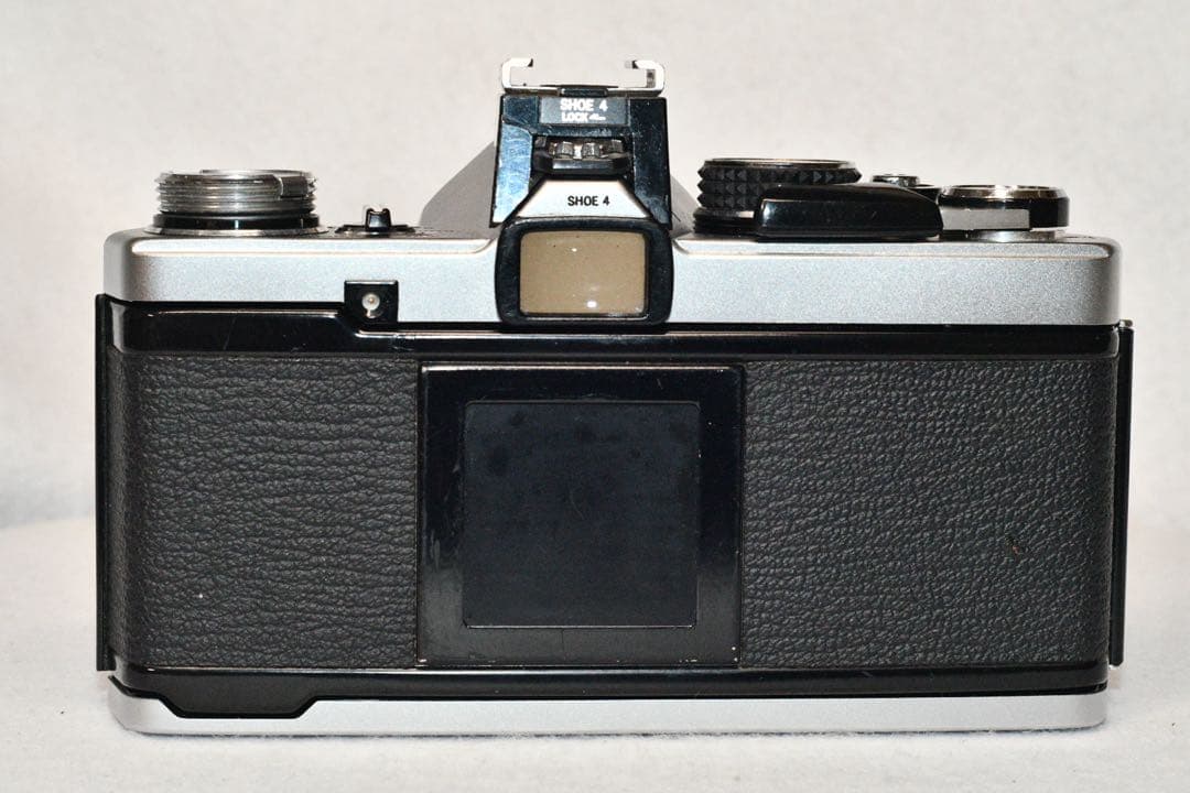 《動作品》OLYMPUS OM-2n+標準レンズ付フィルムカメラ a427