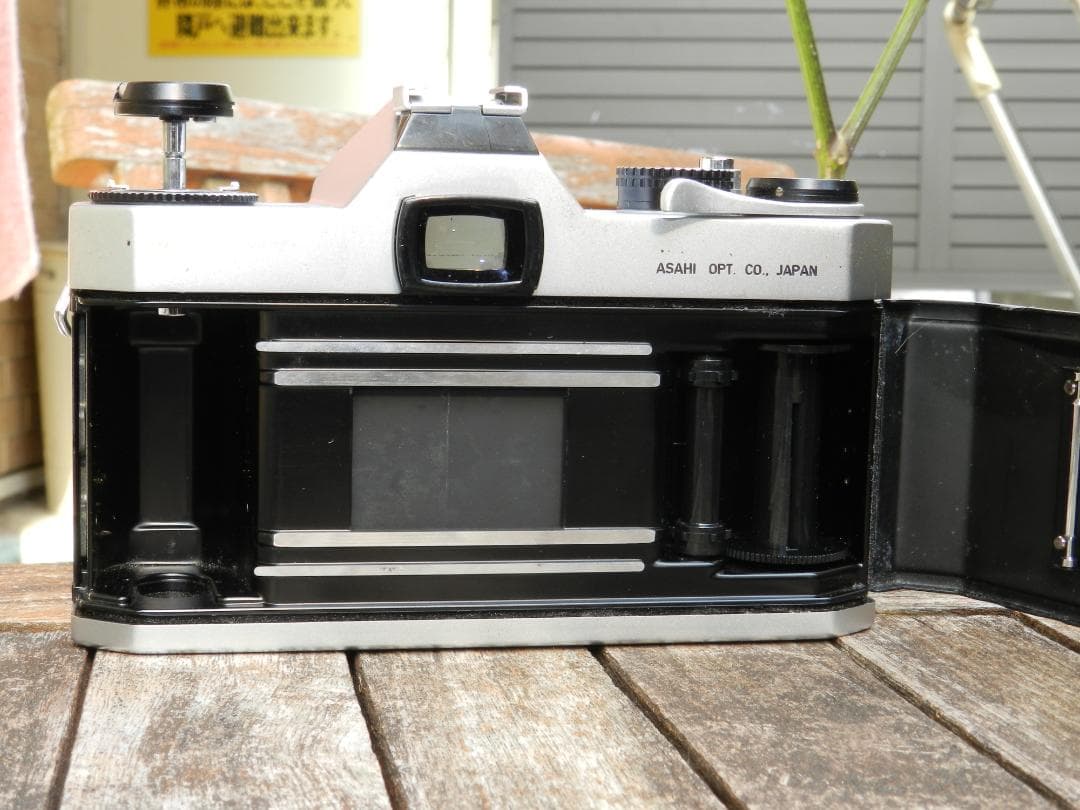 泣き虫　極美品　PENTAX SPOTMATIC F 一眼レフカメラ