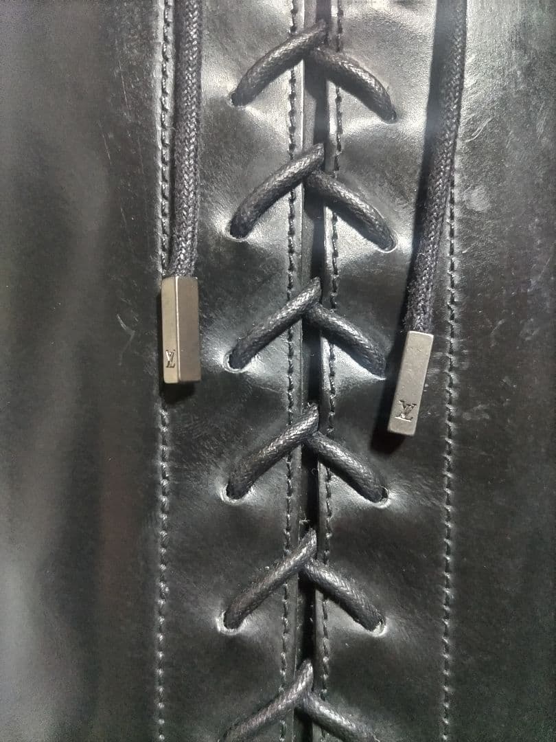 ルイ・ヴィトン LOUIS VUITTON ロングブーツ　レースアップブラック