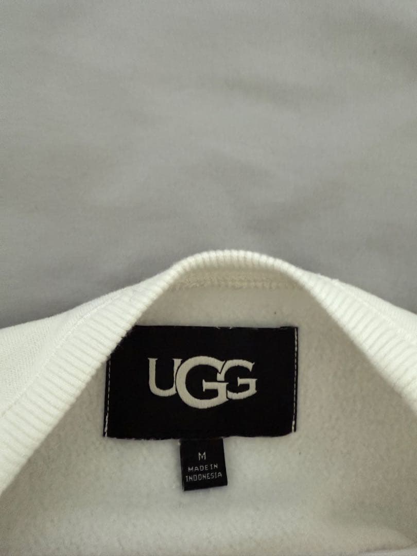 UGG アイボリー スウェット M