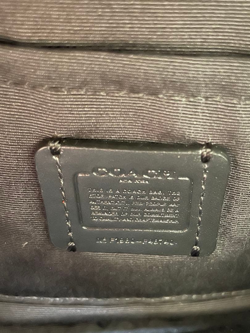 美品✨coach ボディーバッグ　ショルダーウエスト　チャーム付