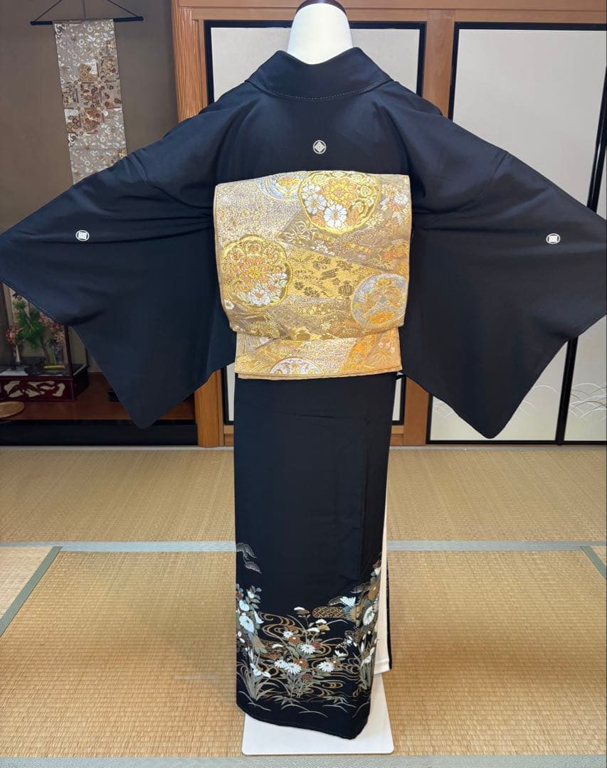 正絹豪華黒留袖6点フルセット　留袖　 袋帯　長襦袢　帯締め　帯揚げ　末広