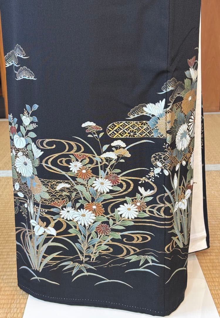 正絹豪華黒留袖6点フルセット　留袖　 袋帯　長襦袢　帯締め　帯揚げ　末広