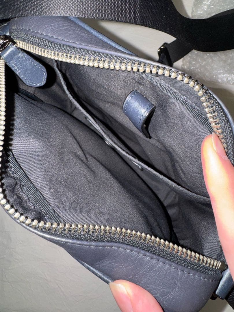 Coach レザー ショルダーバッグ