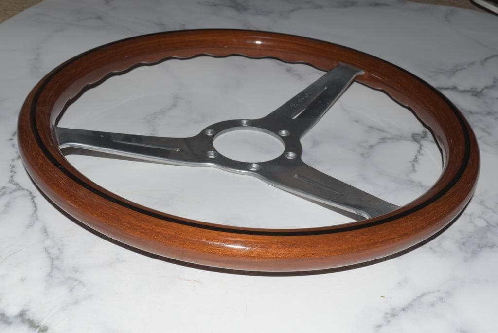 正規品 ナルディ ウッドステアリング 360mm NARDI CLASSIC