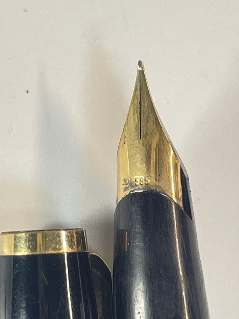 MONTBLANC (モンブラン)万年筆　585