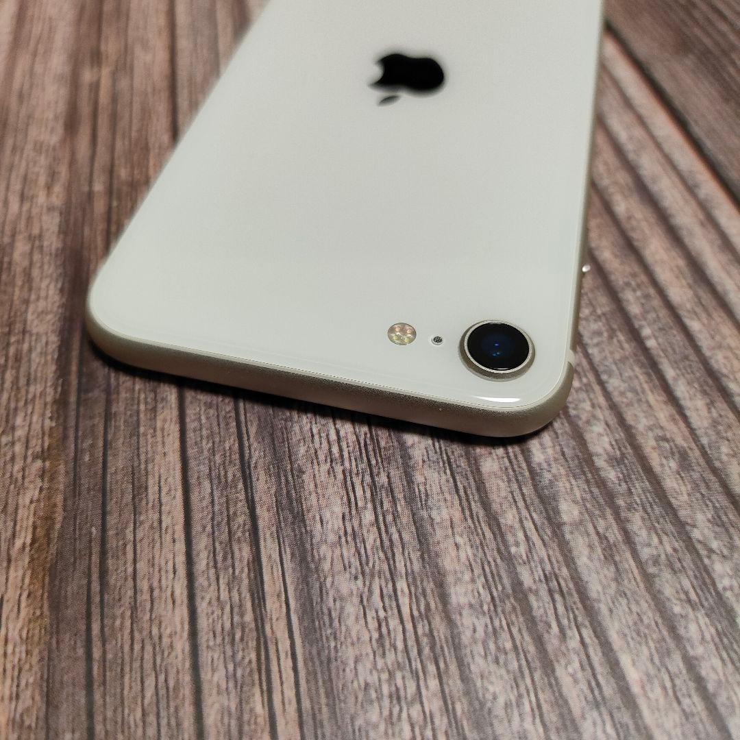 iPhone SE 第3世代 SIMフリー 64GB 美品 ガラスフィルム付き