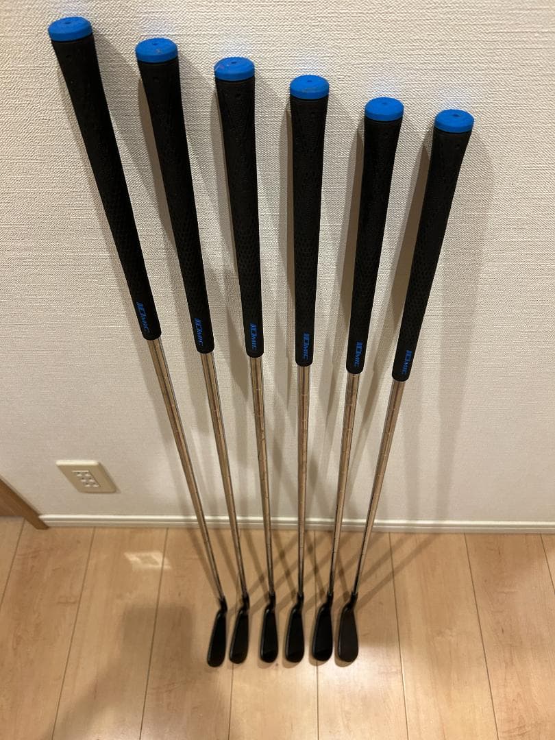 ムジーク　muziik On The Screw Blue Icon II