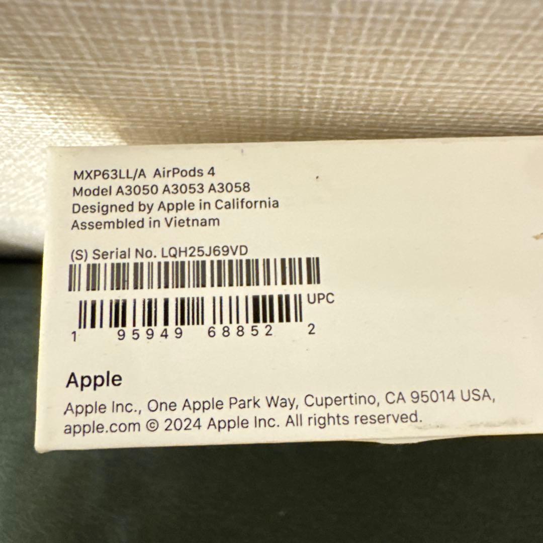 Jin　AirPods4 ノイズキャンセリングなし