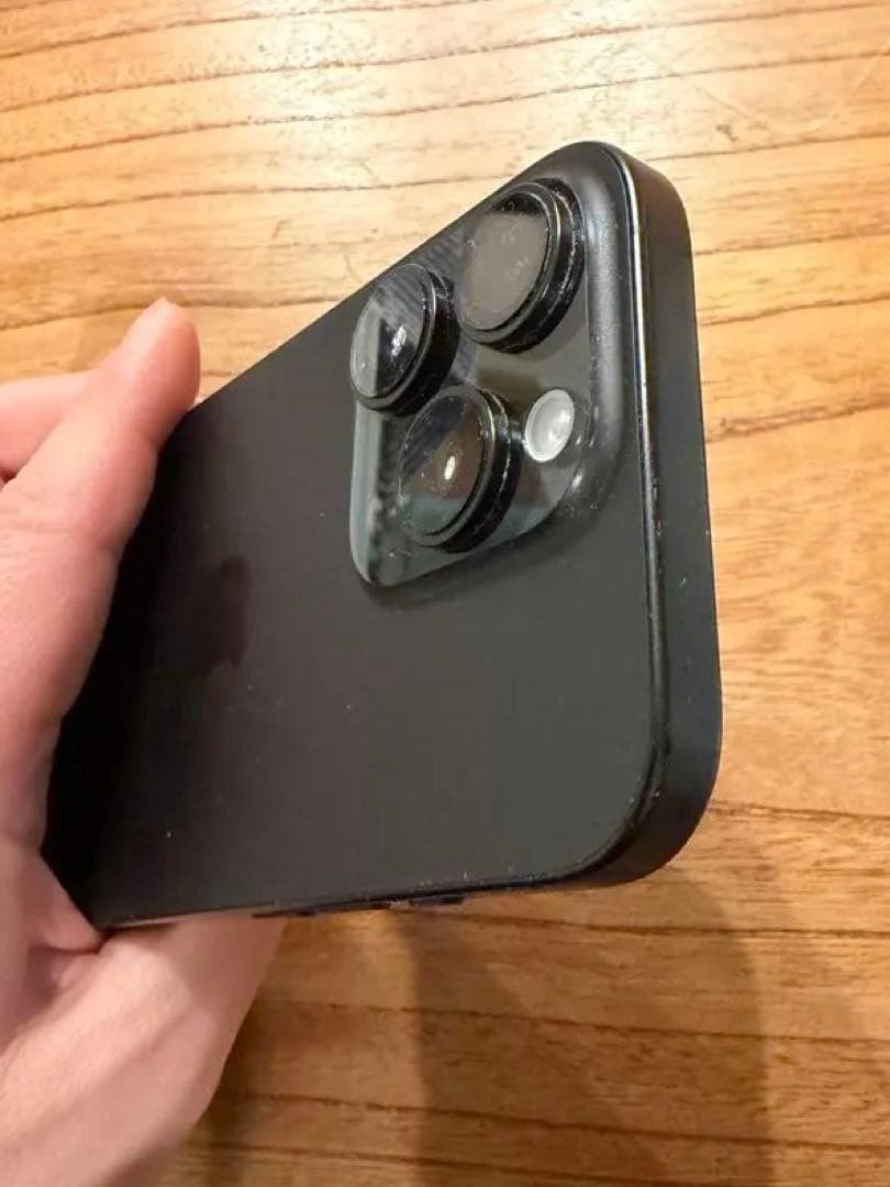 【美品】　iPhone16Pro 256GBブラックチタニウム SIMフリー