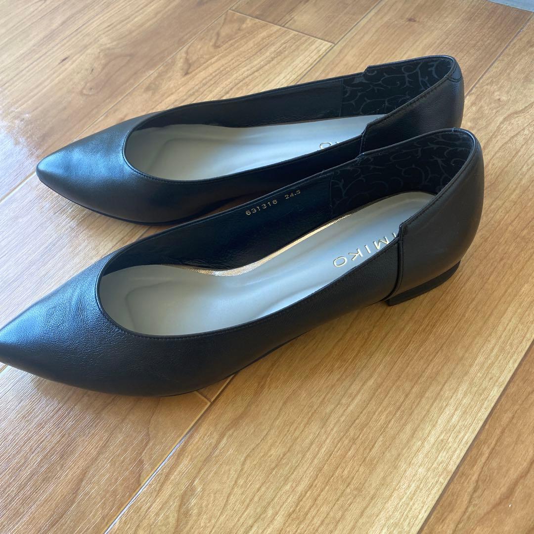 HIMIKO フラットプレーンパンプス　24.5