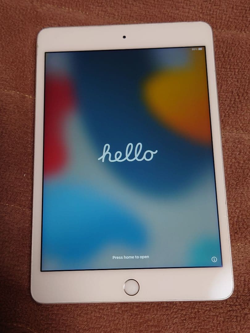 ipad　mini4 128g　wifi　モデル　　バッテリー100％　交換済み