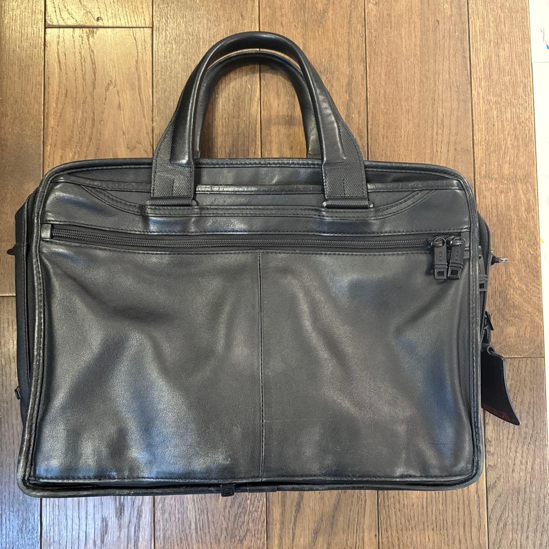 TUMI トゥミ レザー ビジネスバッグ ブリーフケース ブラック 本革　正規品