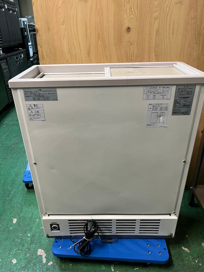 2018年 サンデン冷凍庫 65L