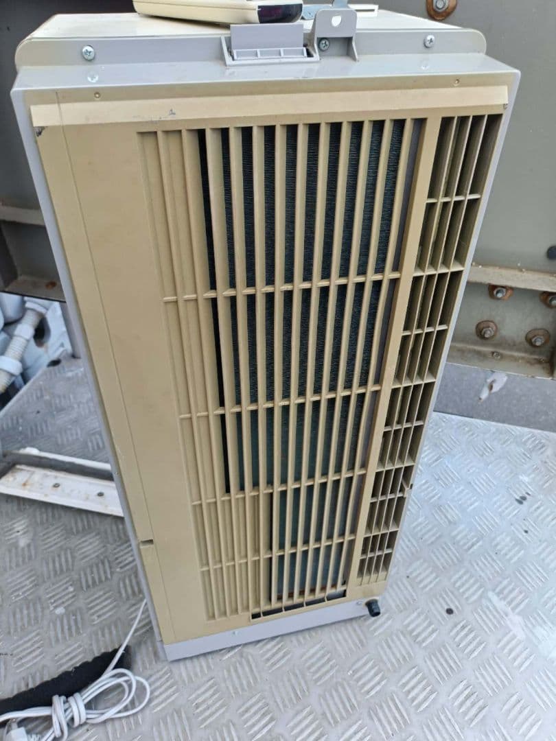 Haier 窓用エアコン ホワイト