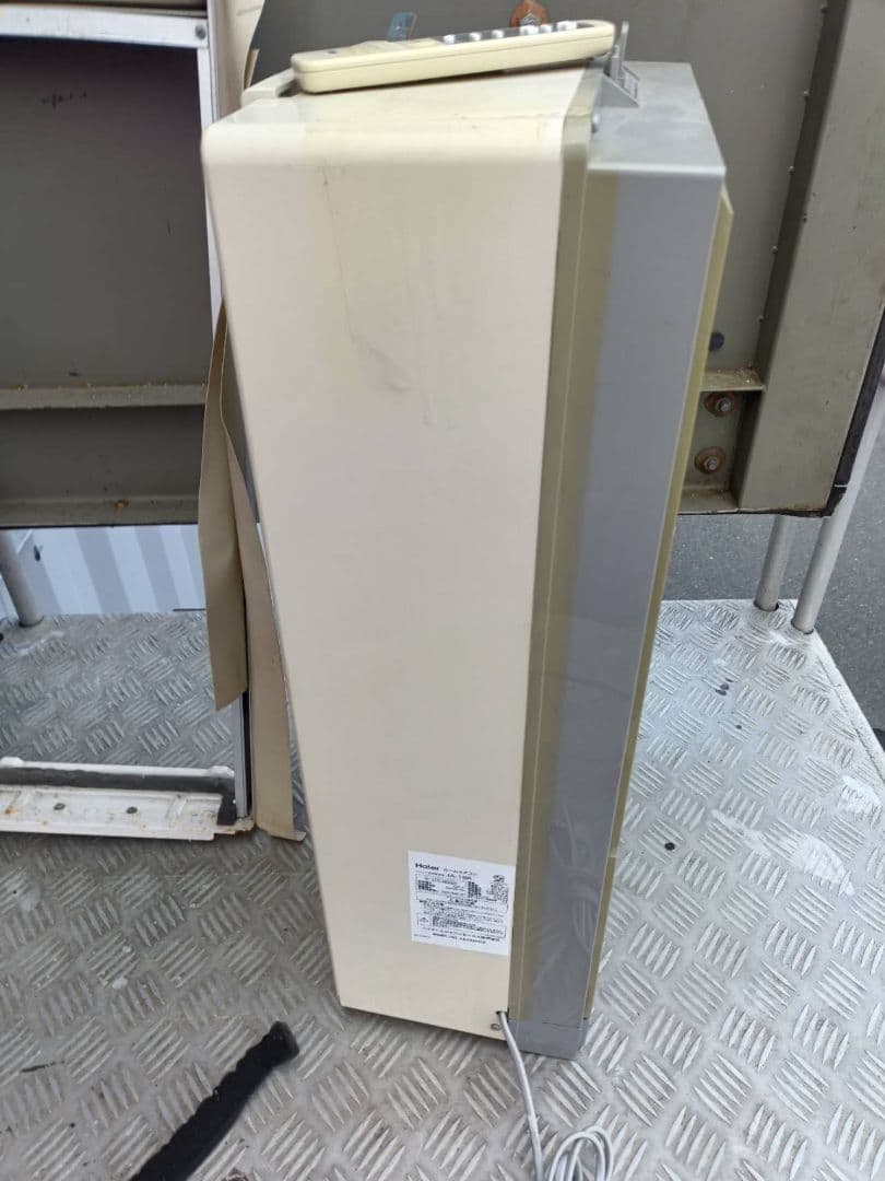 Haier 窓用エアコン ホワイト