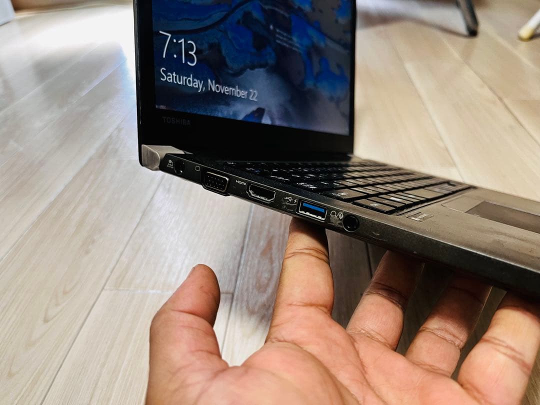 Windowsノート本体 TOSHIBA Dynabook R63/B i7-6500U