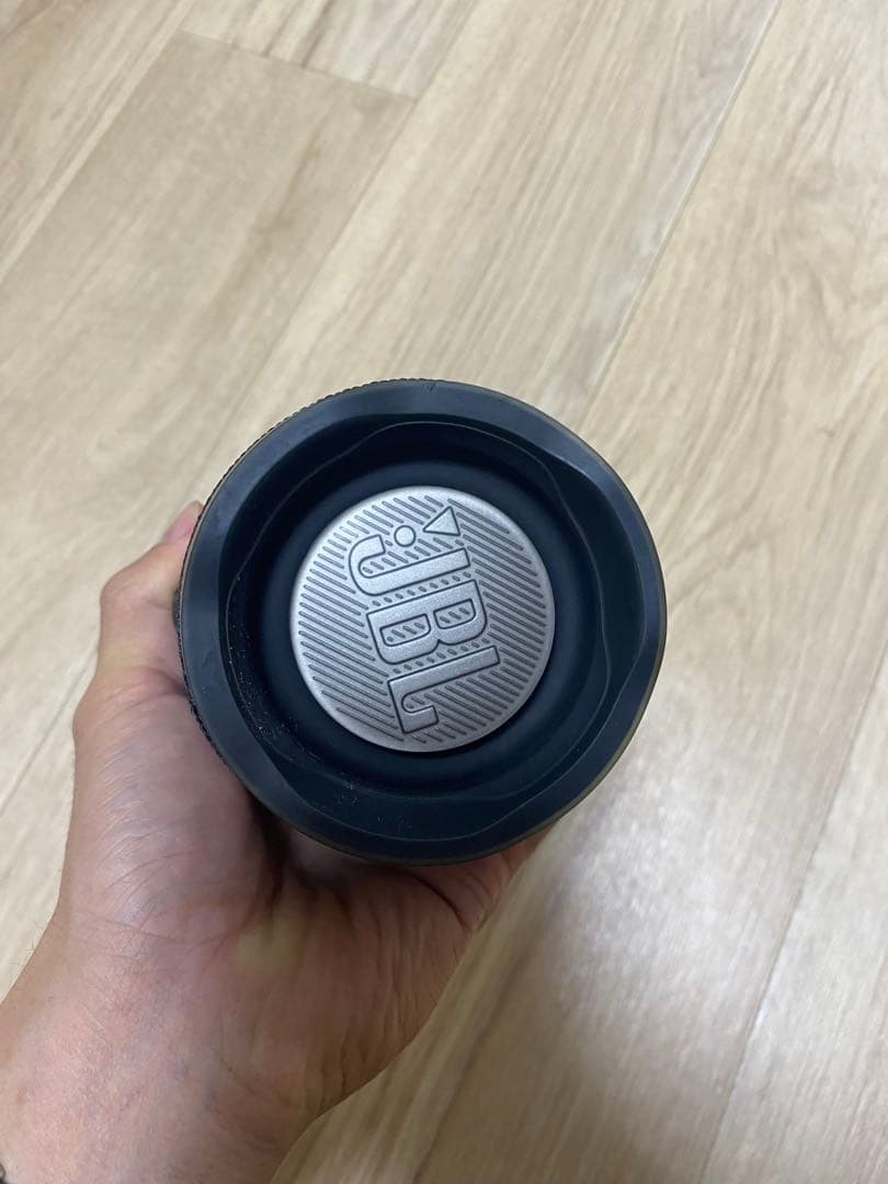 t*1様 【美品】JBL Charge 4 ワイヤレススピーカー ブラック