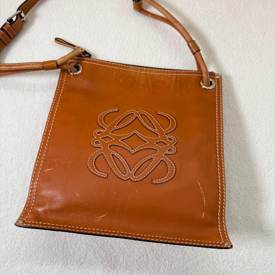 Loewe ロエベ　ショルダーバッグ　レア　アナグラム