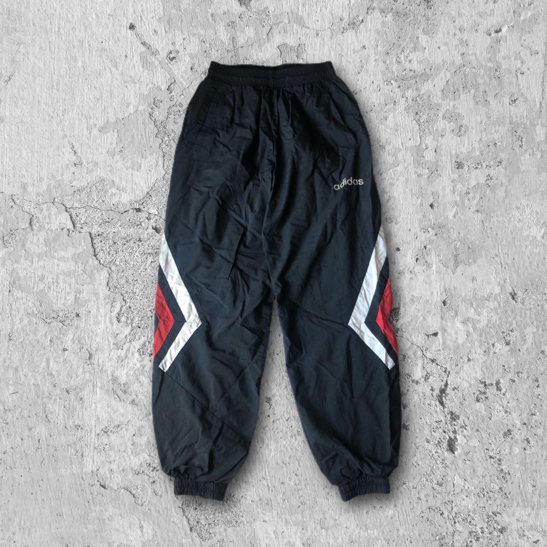 【入手困難】90sデサント製アディダスadidasナイロンセットアップ激レア上下