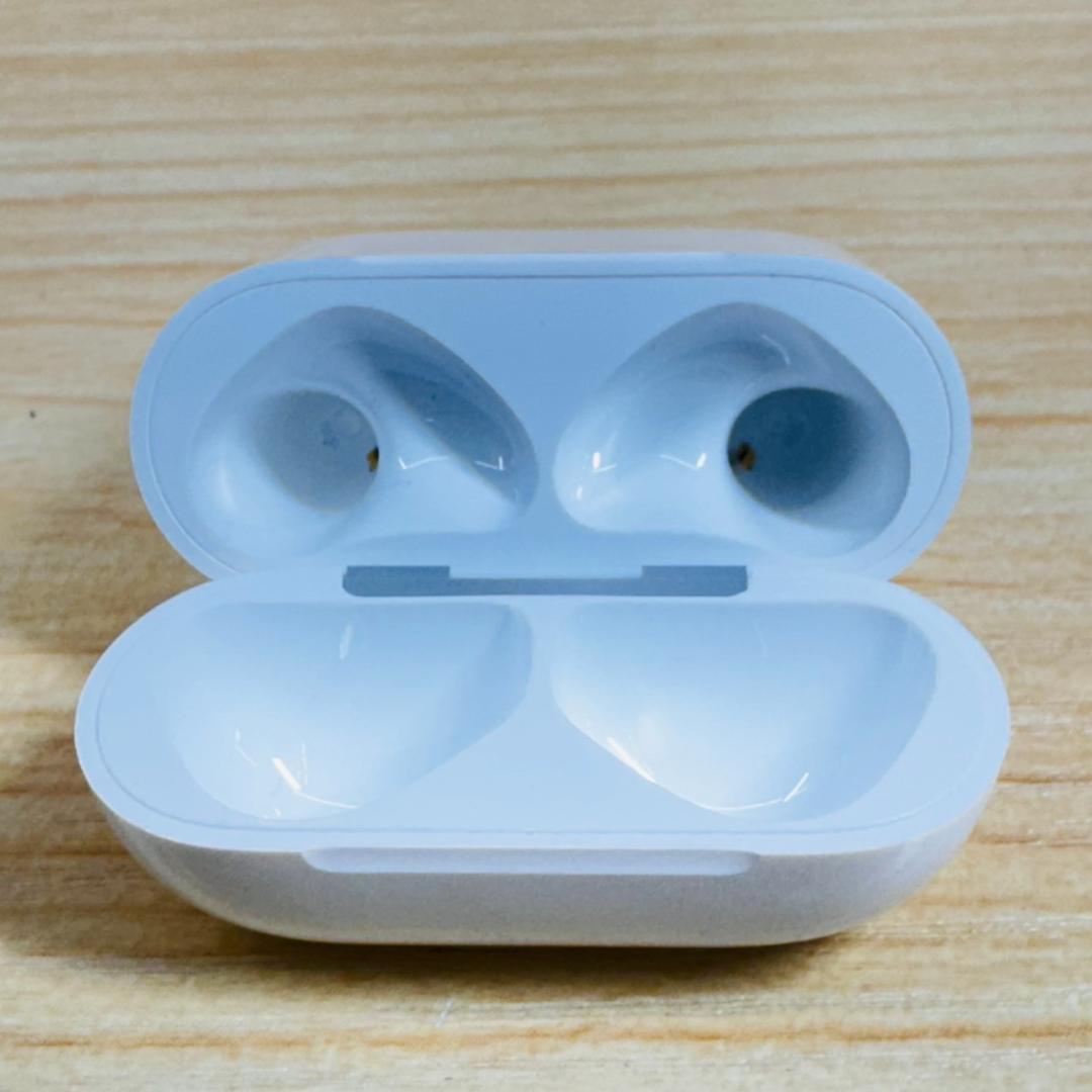 487 Apple Air Pods 第4世代 MXP63J/A