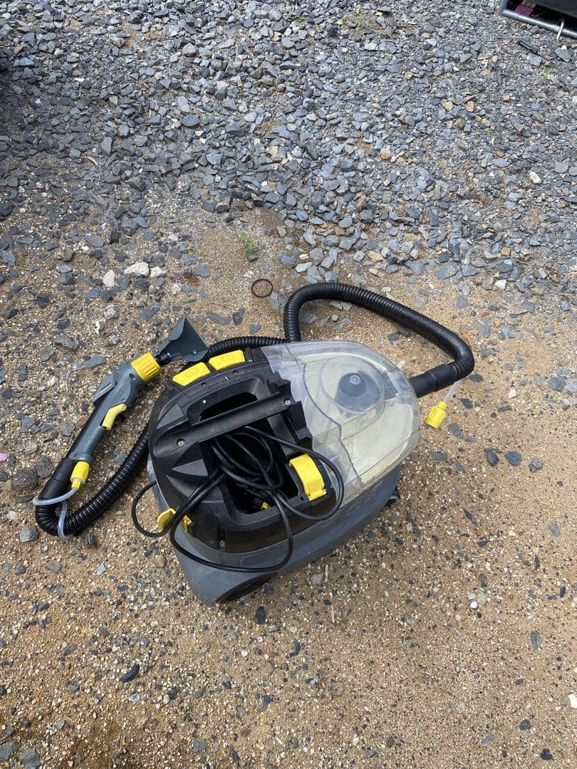 HMBA！KARCHER Puzzi 8/1 C 業務用クリーナー