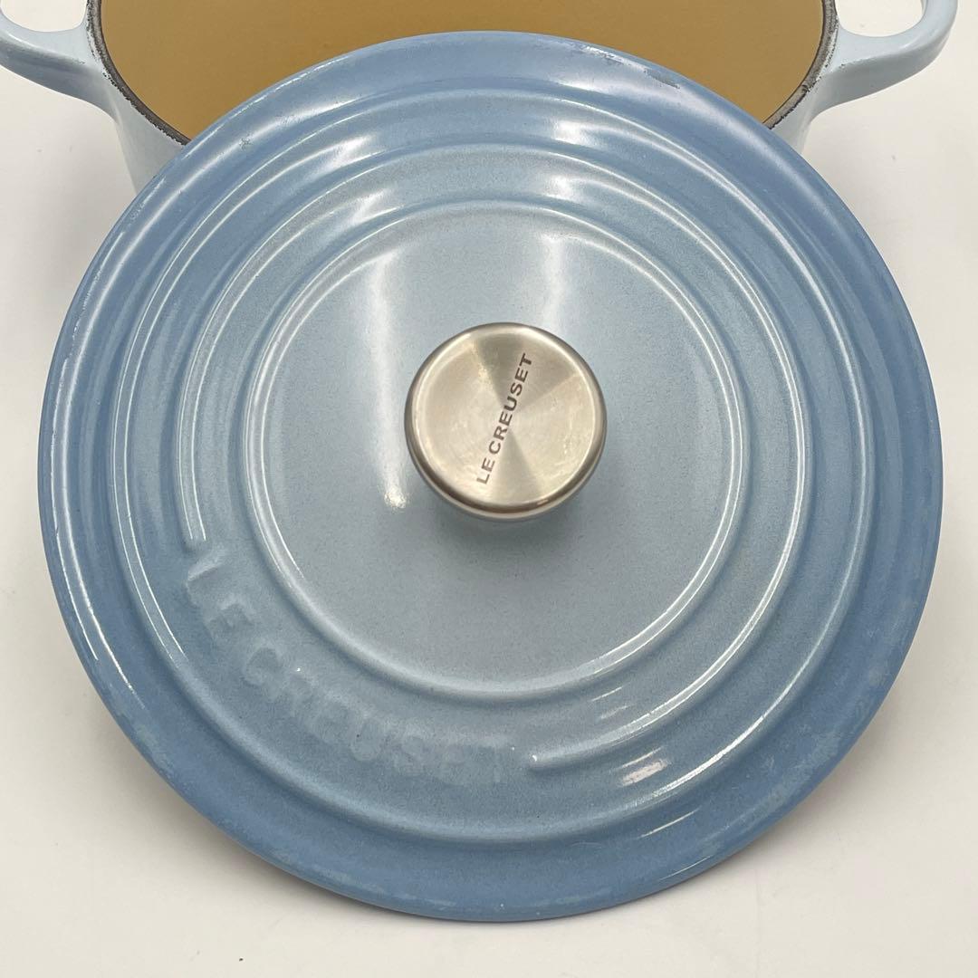 美品　ル・クルーゼ シグニチャー ココット・ロンド 18cm コースタルブルー